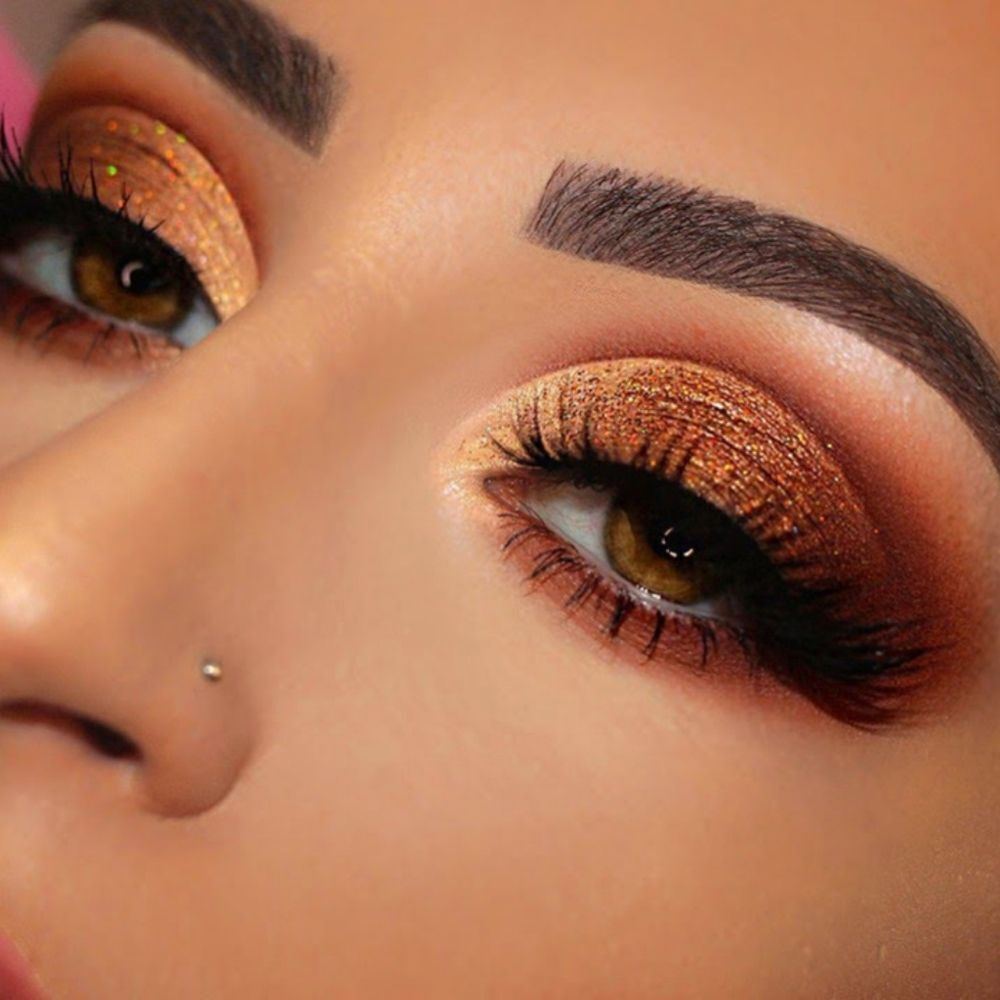 MAC Glitter Brilliants in Copper - Eyeshadow, Lips, Nails - Picture 8 of 17